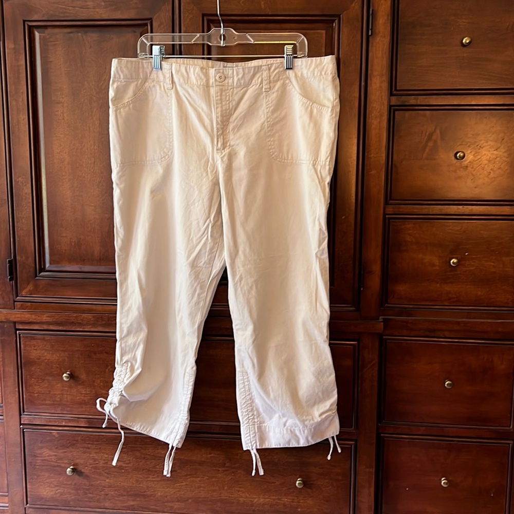 Old Navy Crop Khakis